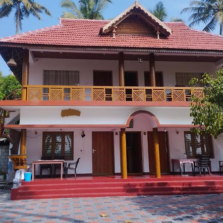 מאראריקולם Marari Anna Beach Homestay מראה חיצוני תמונה
