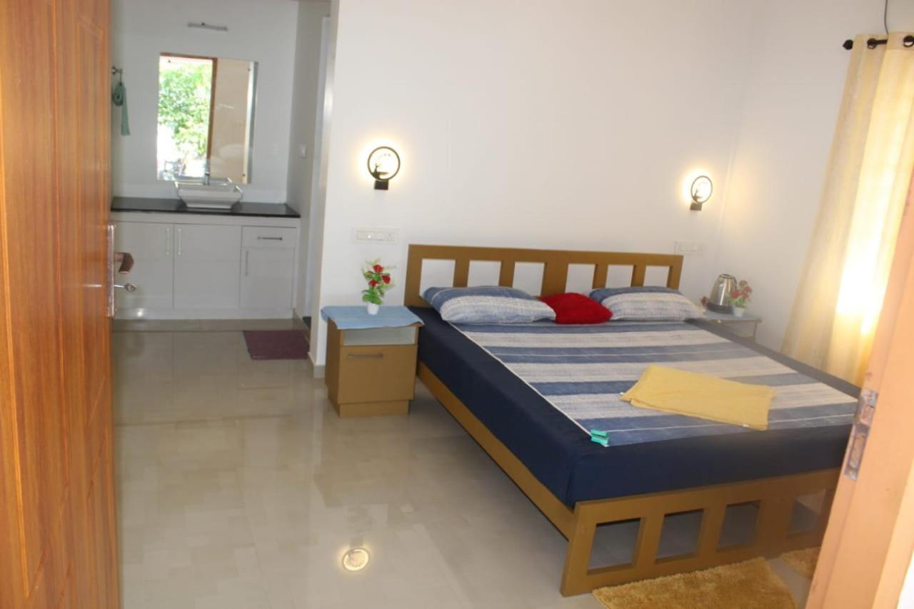 מאראריקולם Marari Anna Beach Homestay מראה חיצוני תמונה