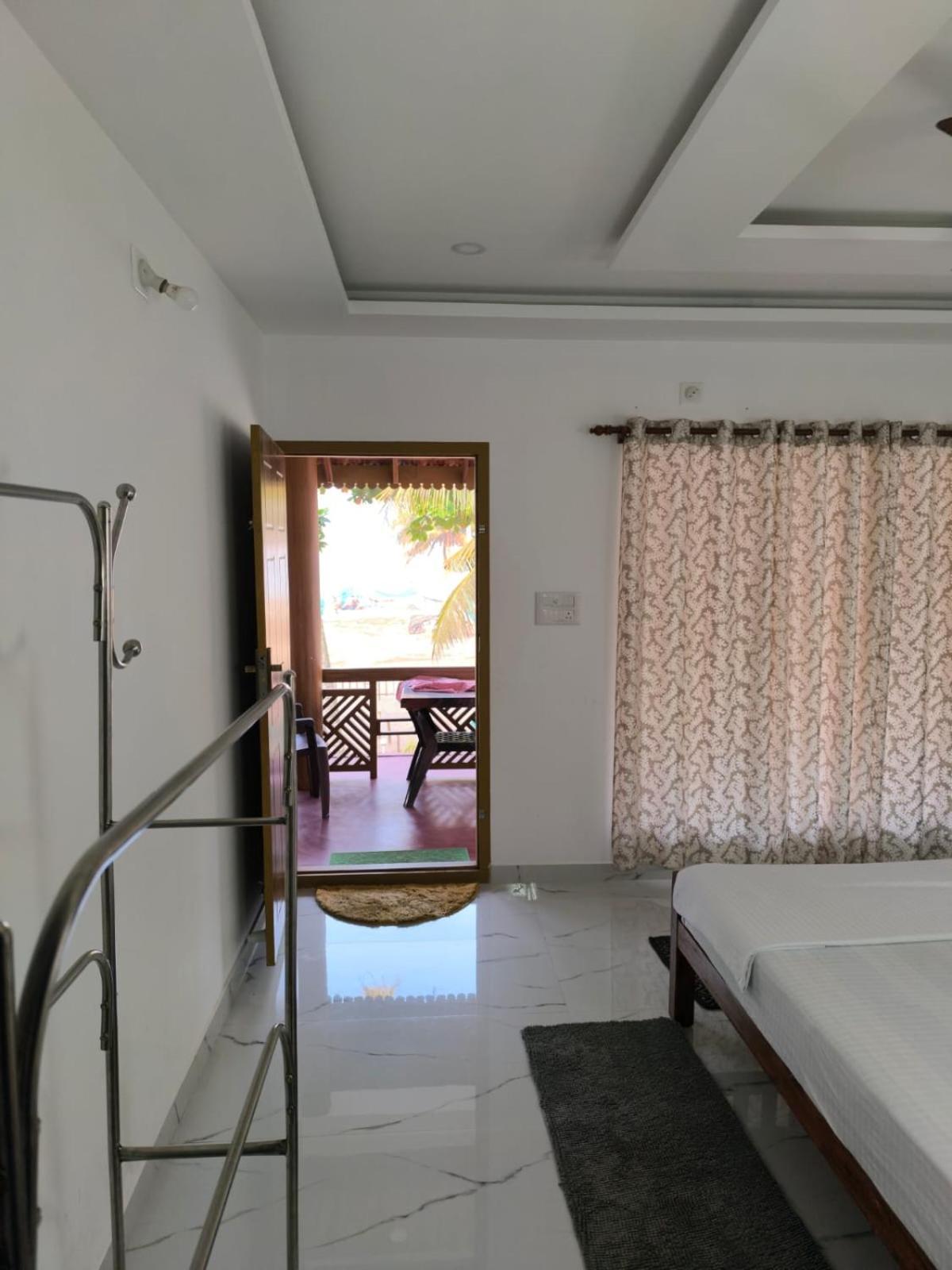 מאראריקולם Marari Anna Beach Homestay מראה חיצוני תמונה