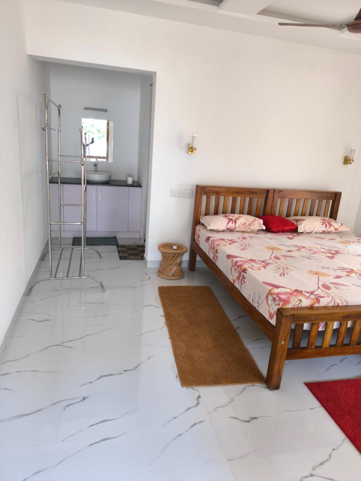 מאראריקולם Marari Anna Beach Homestay מראה חיצוני תמונה